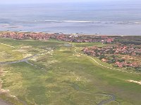 Nordsee 2017 Joerg (28)  Blick von Sden auf Baltrum, links der Flugplatz